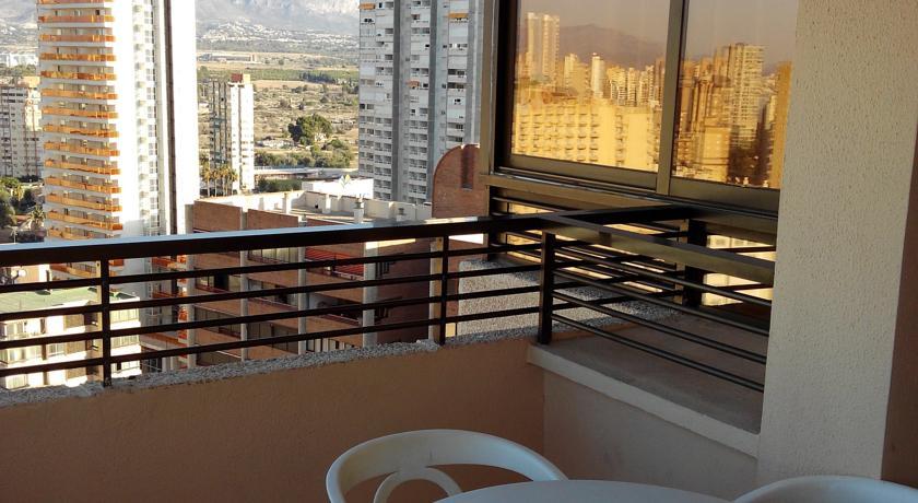 Halley Hotel & Apartments Affiliated By Melia Benidorm Exterior foto